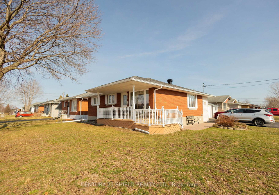 247-15th-st-w-street-cornwall-ontario-x12982618