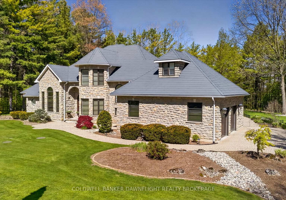 9923-parkview-crescent-lambton-shores-ontario-x12982764