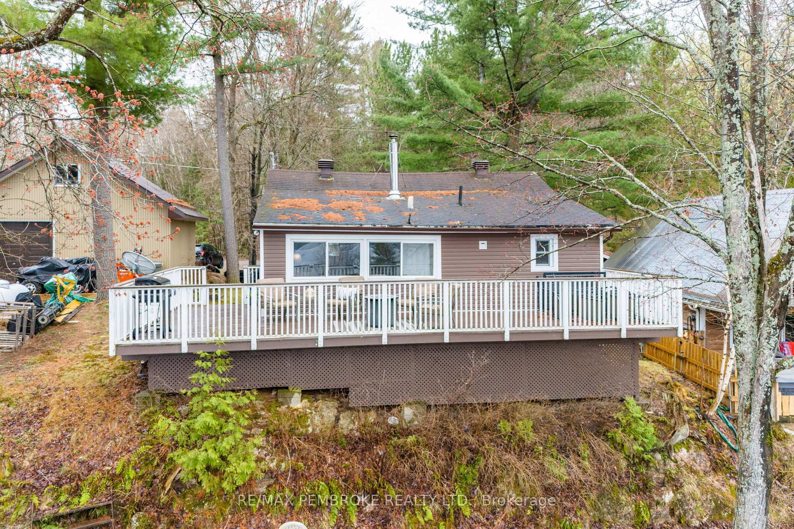 80-macgregor-bay-trail-petawawa-ontario-x12982788