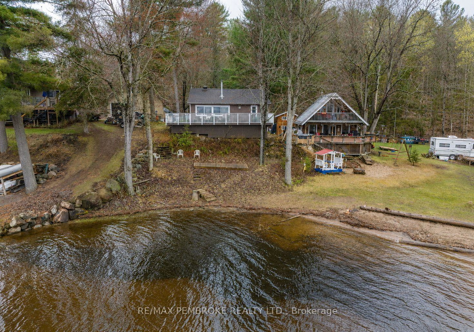 80-macgregor-bay-trail-petawawa-ontario-x12982788