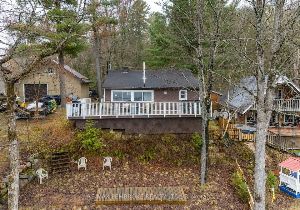 80-macgregor-bay-trail-petawawa-ontario-x12982788
