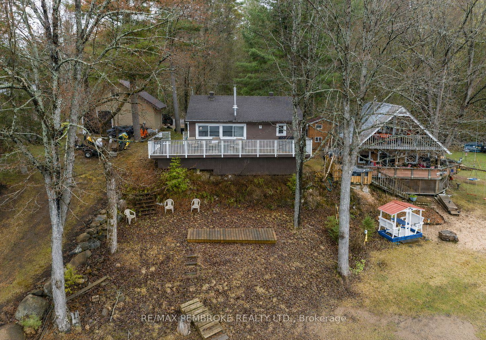 80-macgregor-bay-trail-petawawa-ontario-x12982788
