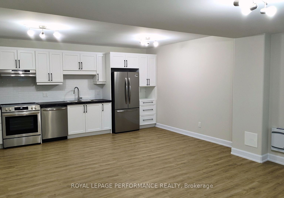 1223a-montblanc-crescent-russell-ontario-x12982912