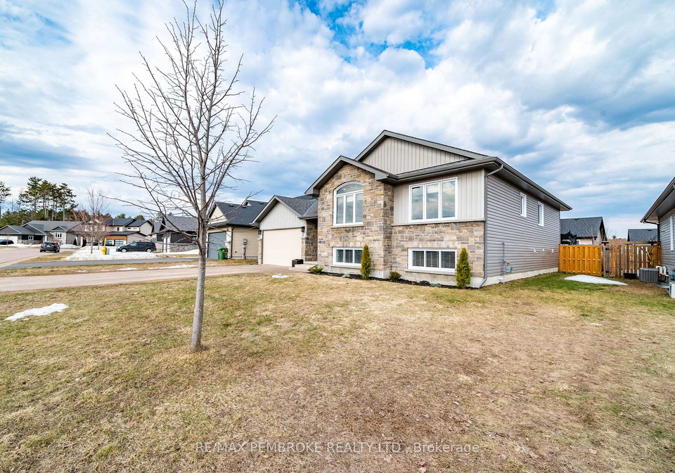 20-liam-street-petawawa-ontario-x12983096
