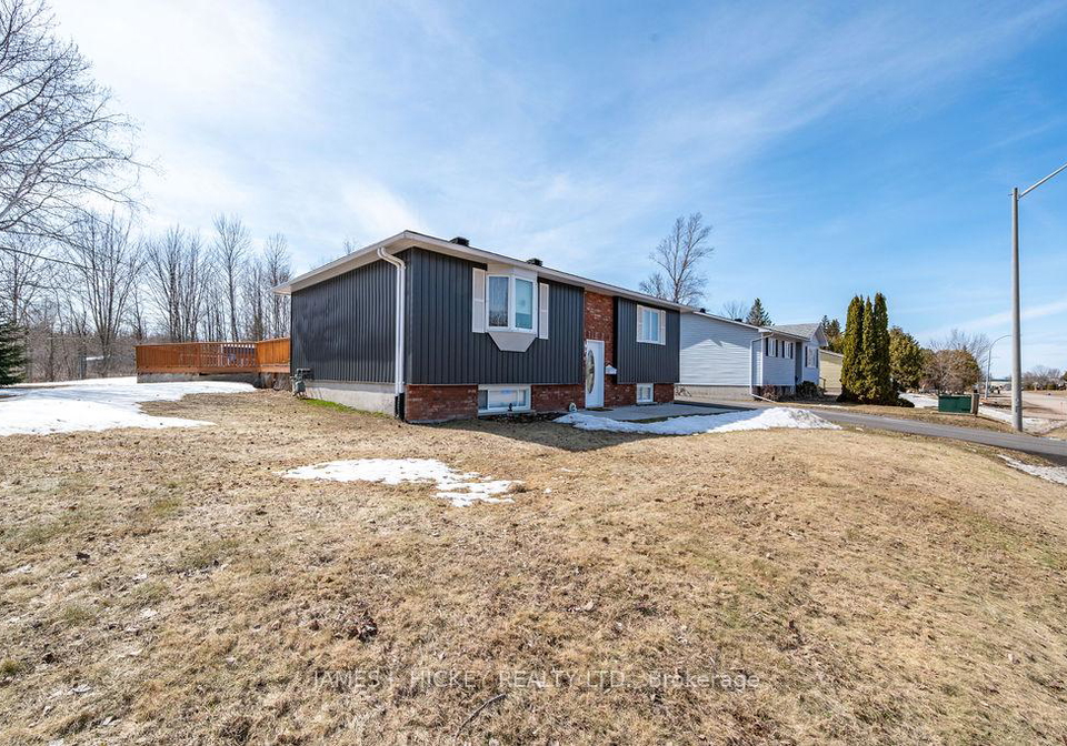 1108-boundary-road-pembroke-ontario-x12983232