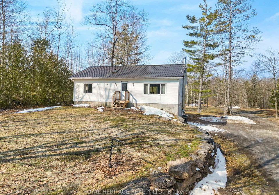 1702-county-road-40-douro-dummer-ontario-x12983320
