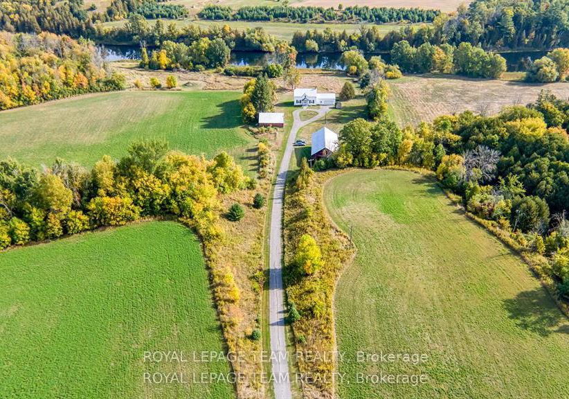 4528-county-road-29-mississippi-mills-ontario-x12983402