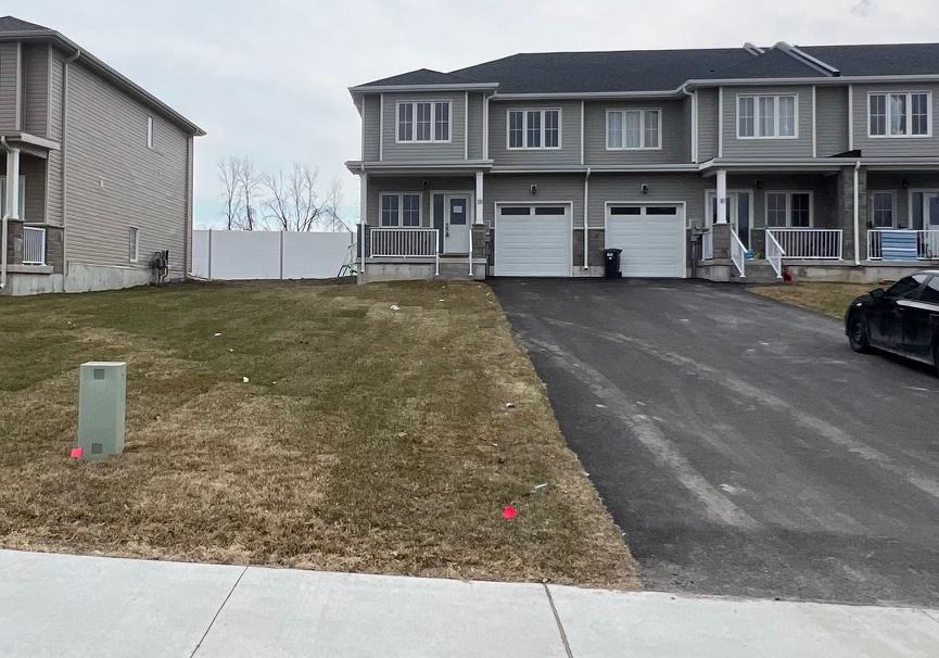 18-lincoln-drive-belleville-ontario-x12983592
