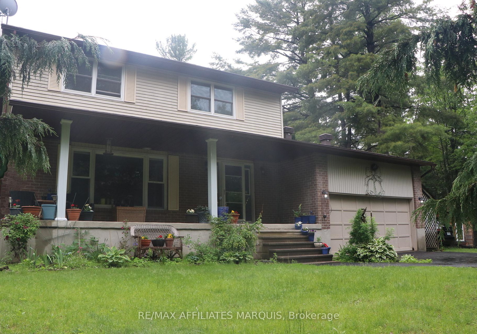 141-bracken-avenue-drummondnorth-elmsley-ontario-x12983796