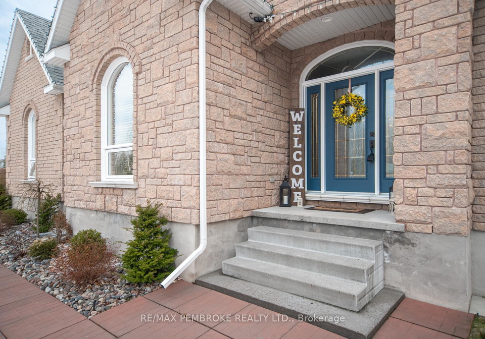 20-mallard-street-laurentian-valley-ontario-x12983836