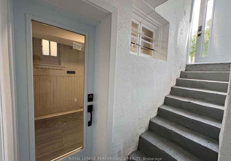 721-cooper-street-ottawa-ontario-x12983848