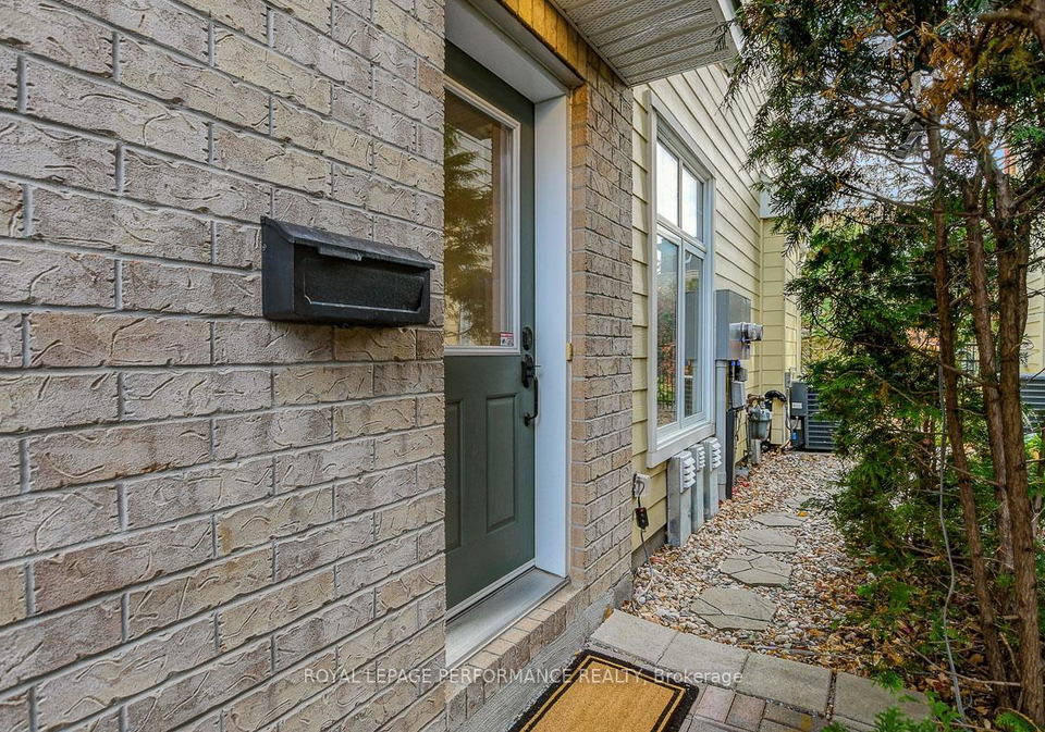 318-iona-street-ottawa-ontario-x12983874