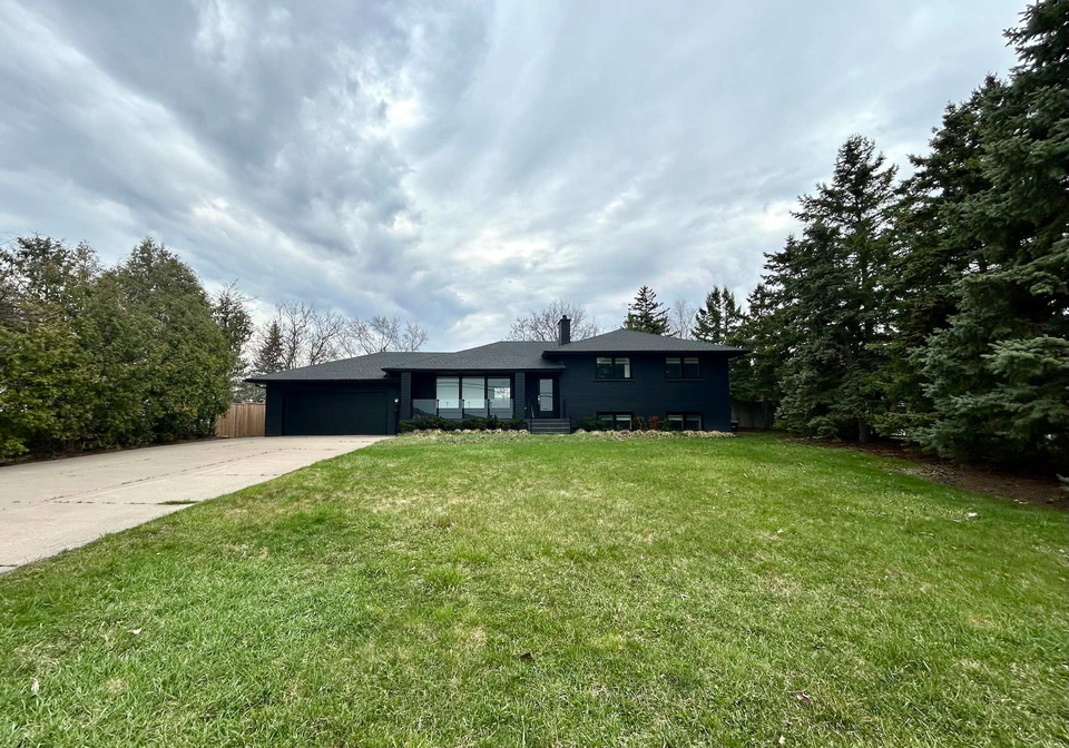 413-queenston-road-niagara-on-the-lake-ontario-x12983902