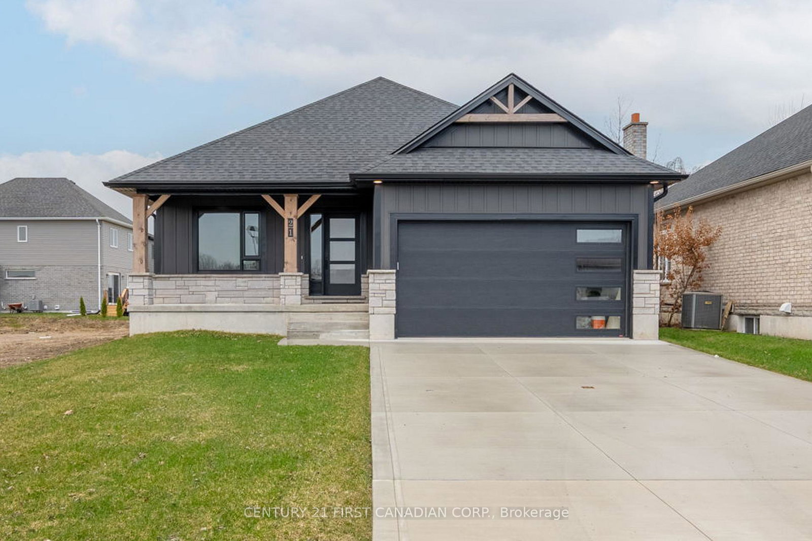 21-hamilton-street-north-middlesex-ontario-x12984250