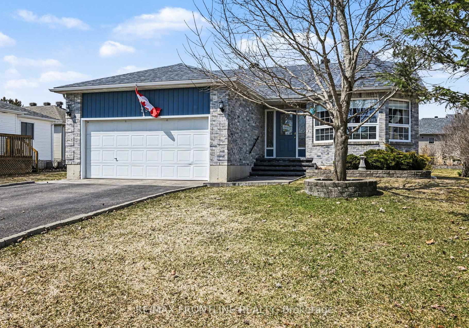 29-decaria-boulevard-perth-ontario-x12984386