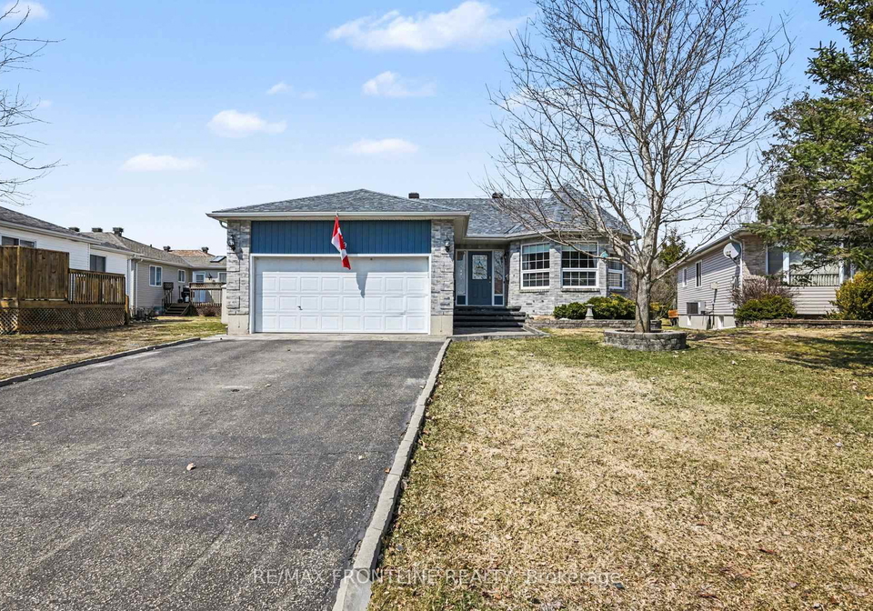 29-decaria-boulevard-perth-ontario-x12984386