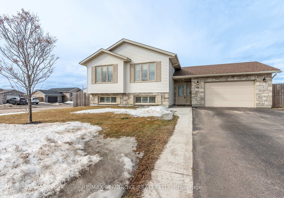 10-newport-drive-petawawa-ontario-x12984430