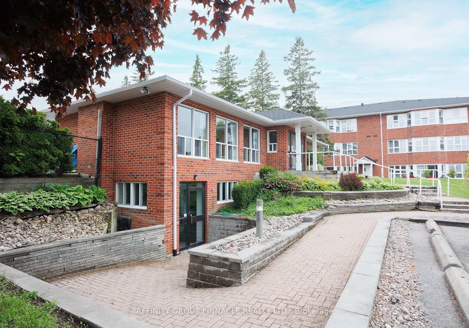 4-heritage-way-kawartha-lakes-ontario-x12984466