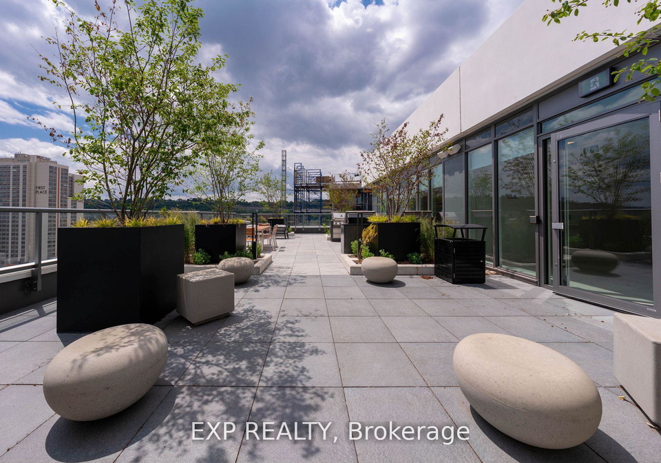 212-king-william-street-hamilton-ontario-x12984534