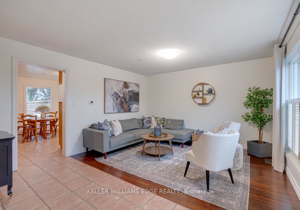 24-bentley-place-hamilton-ontario-x12984740