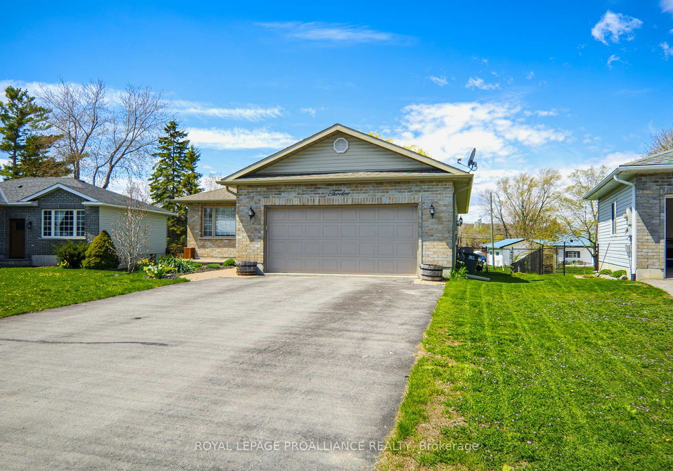 12-stonegate-crescent-quinte-west-ontario-x12984960