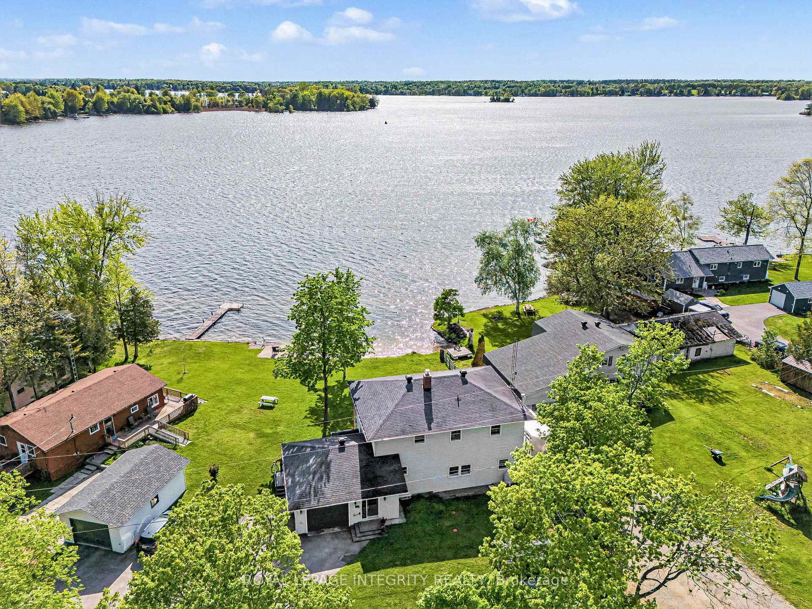 88-r12-road-rideau-lakes-ontario-x12985084