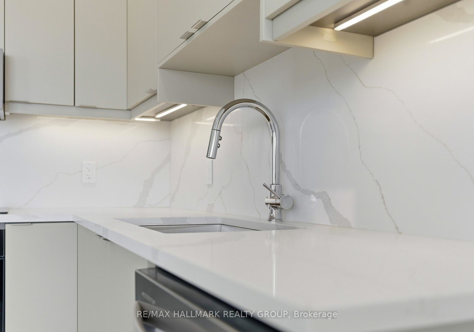 180-george-street-ottawa-ontario-x12985104