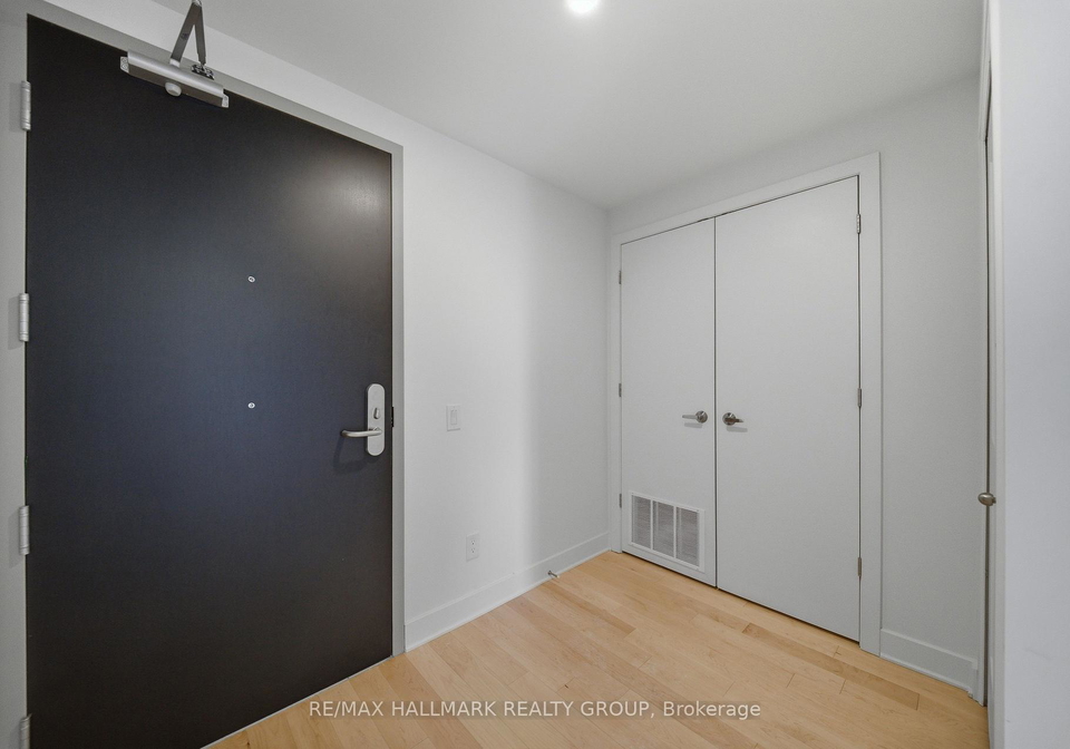 180-george-street-ottawa-ontario-x12985168