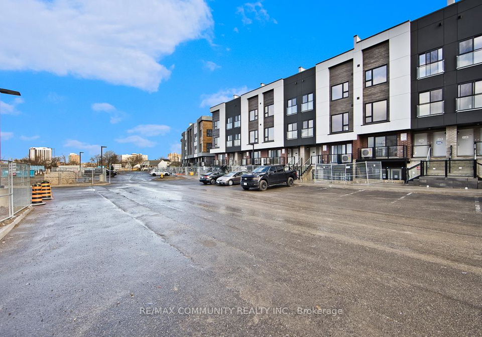 16-melbourne-avenue-st-catharines-ontario-x12985372