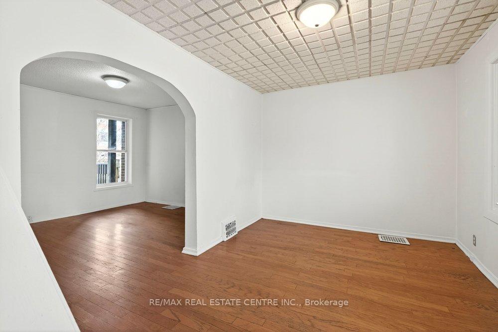 23-frederick-avenue-hamilton-ontario-x12985402