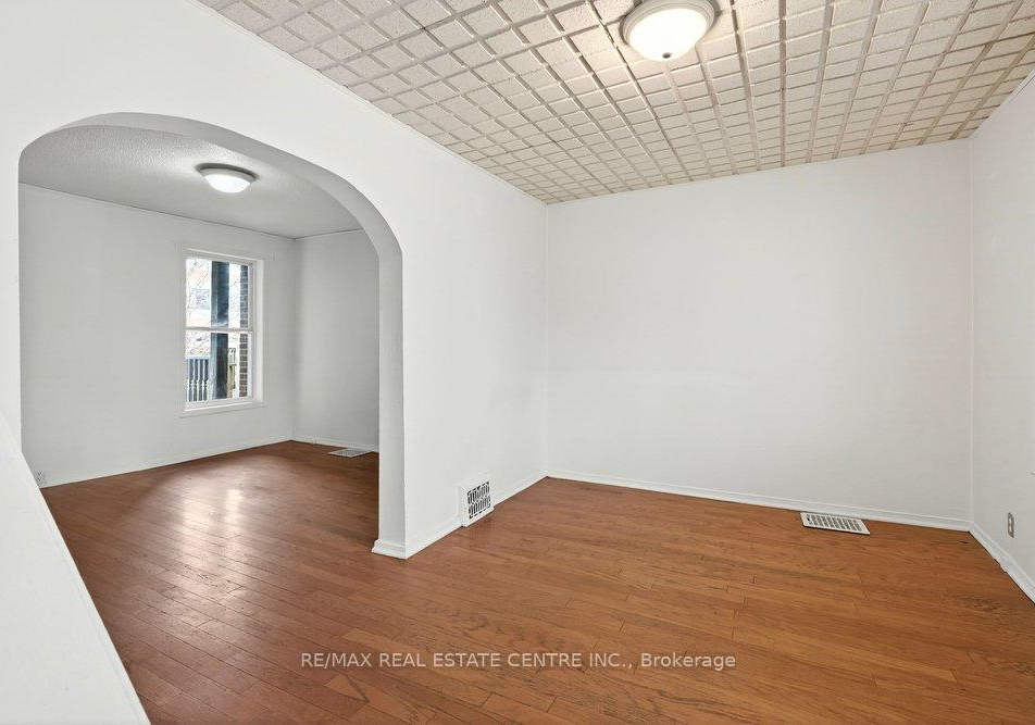 23-frederick-avenue-hamilton-ontario-x12985402