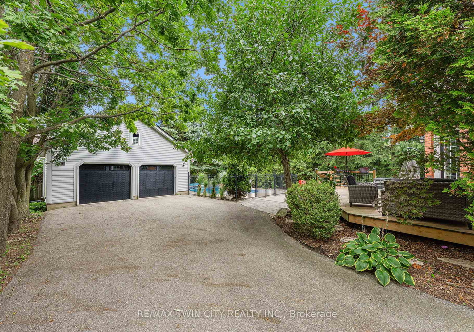 608-bluenose-court-waterloo-ontario-x12985438