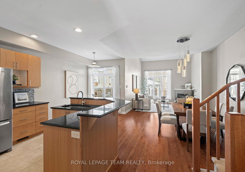 319-kingbrook-drive-kanata-ontario-x12985598