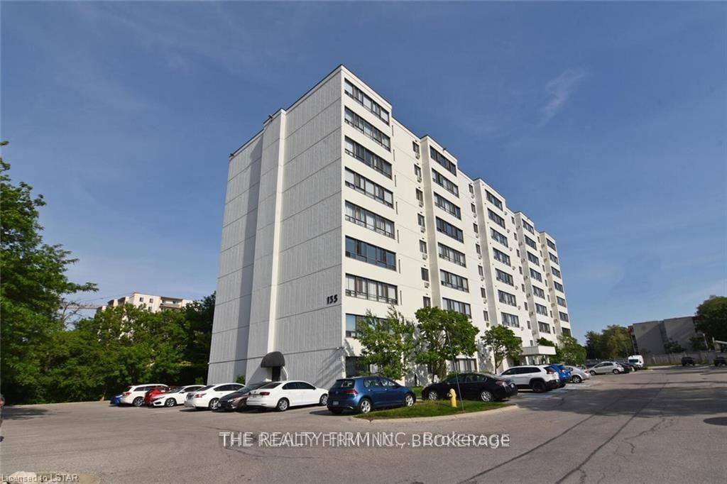135-baseline-road-w-london-south-ontario-x12986120