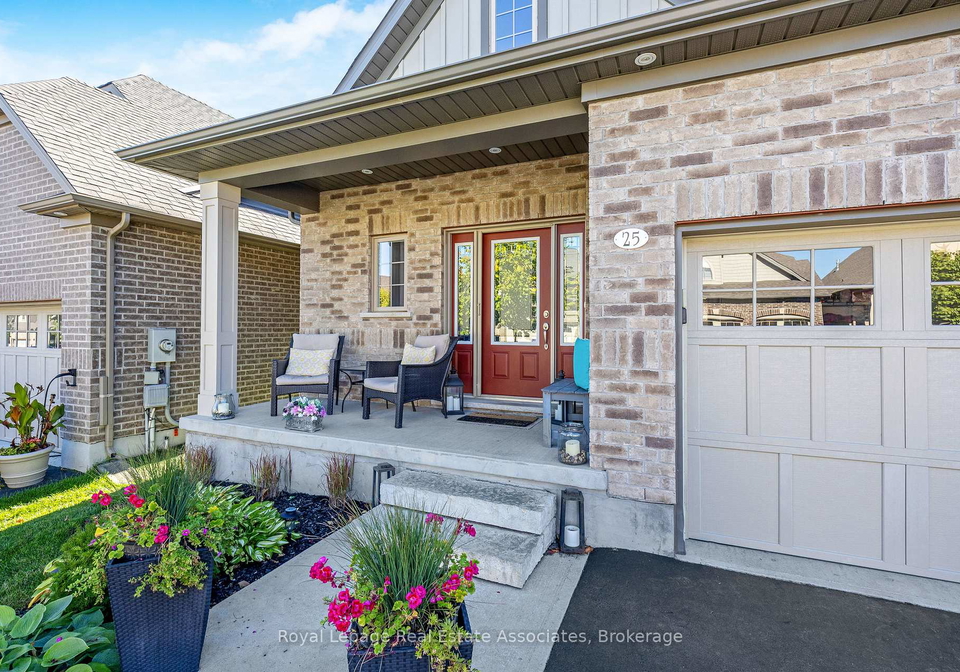 25-chestnut-drive-guelpheramosa-ontario-x12986386