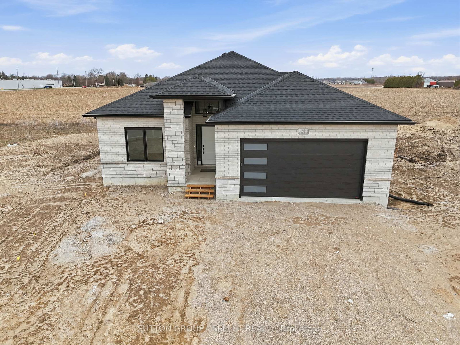 45-hardy-drive-strathroy-caradoc-ontario-x12986402