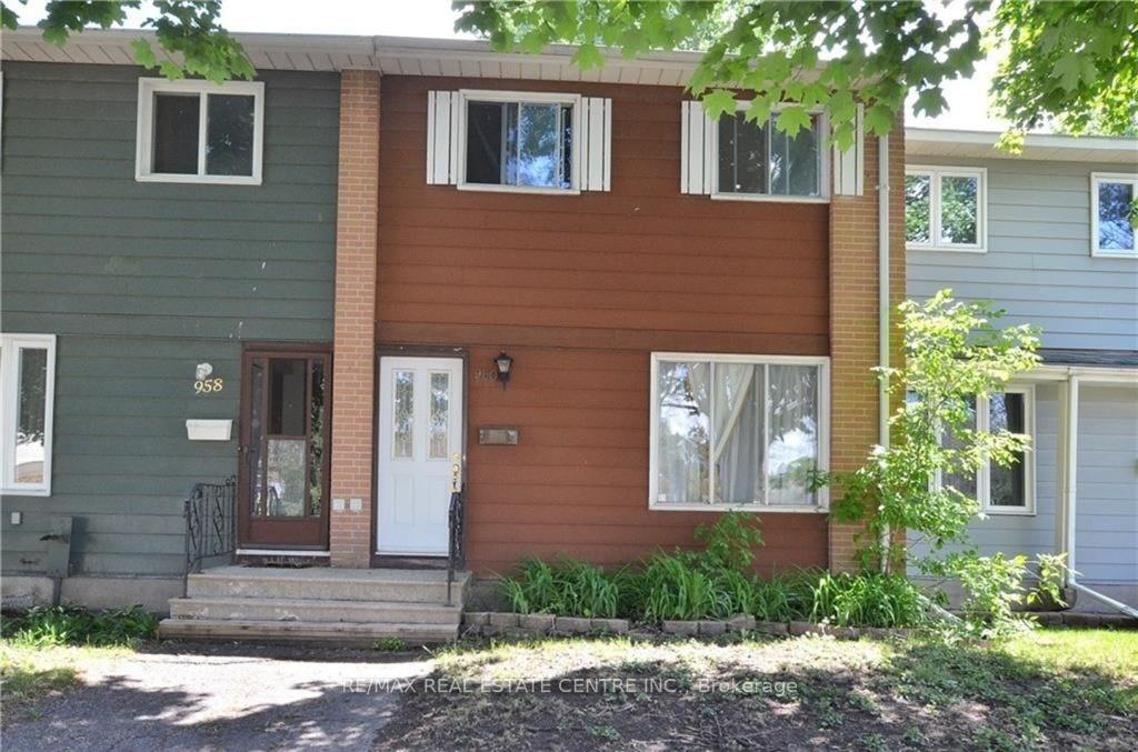 960-meadowlands-drive-ottawa-ontario-x12986474