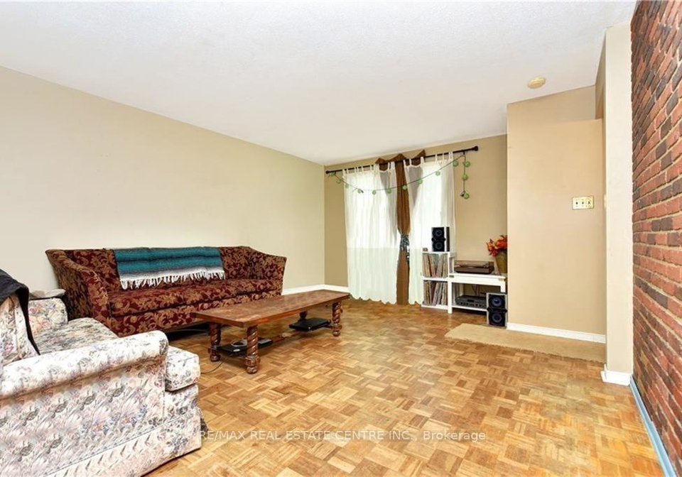 960-meadowlands-drive-ottawa-ontario-x12986474
