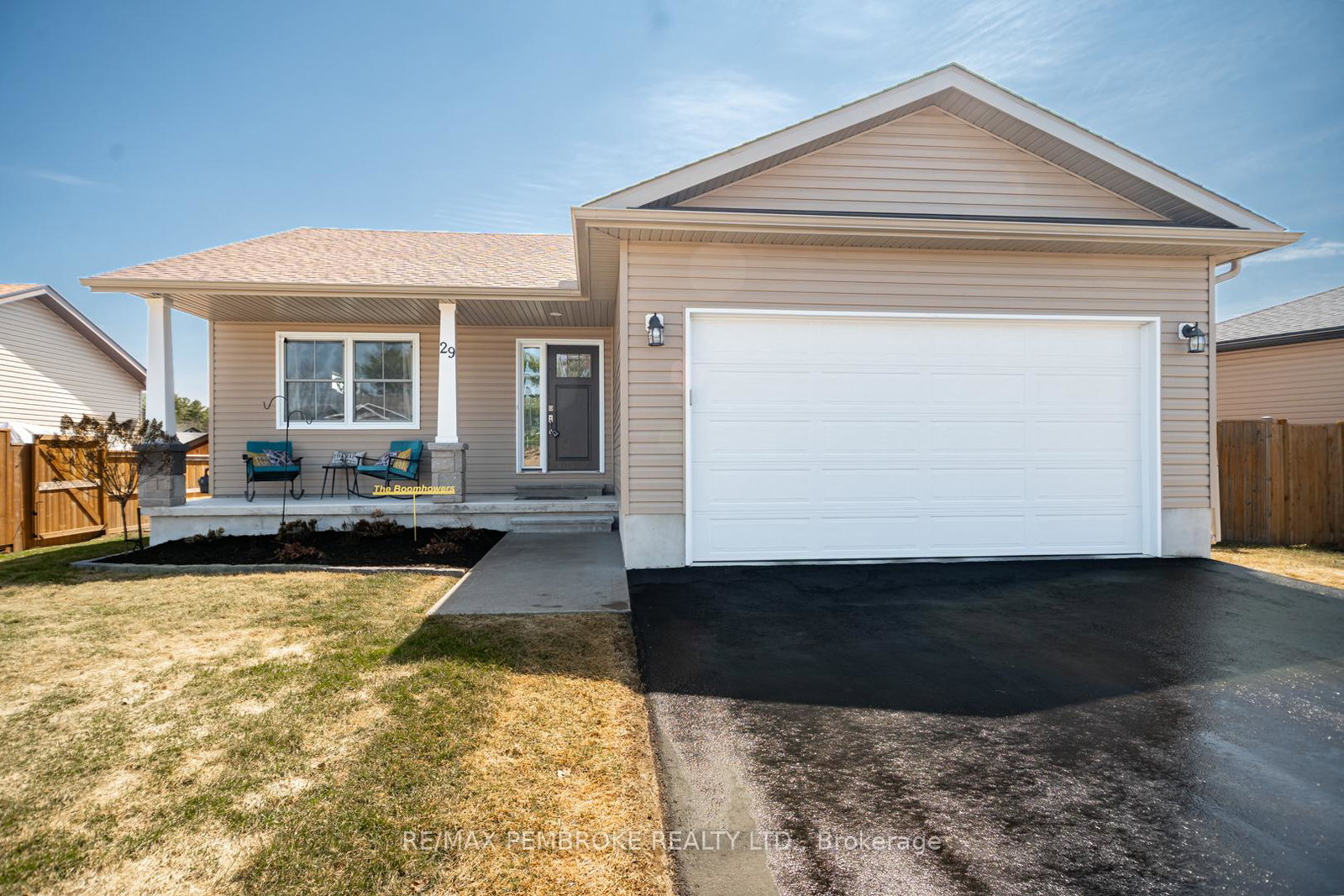 29-terrance-drive-petawawa-ontario-x12986484
