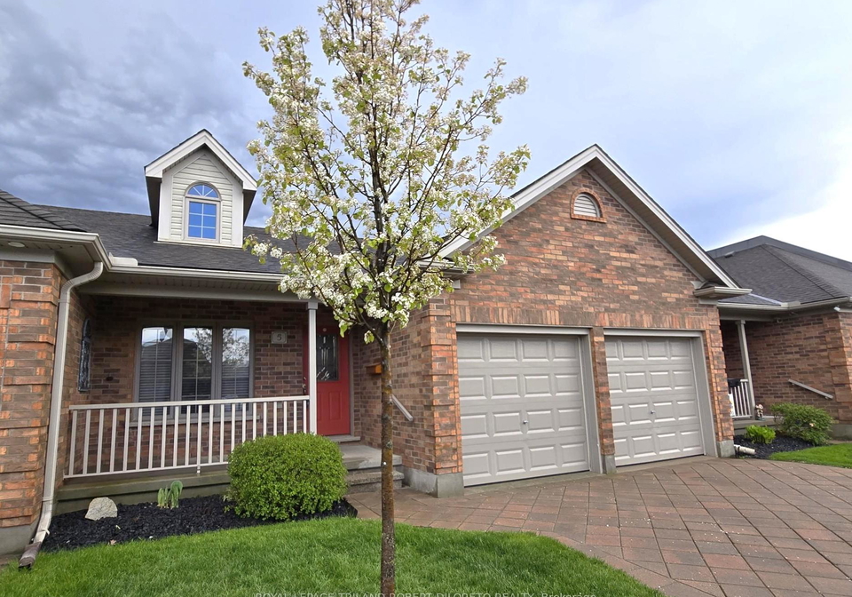 foxhollow-drive-thames-centre-ontario-x12986638