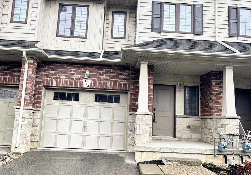 114-dunrobin-lane-grimsby-ontario-x12986708