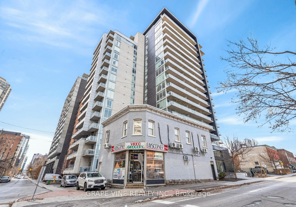 255-bay-street-ottawa-ontario-x12986954