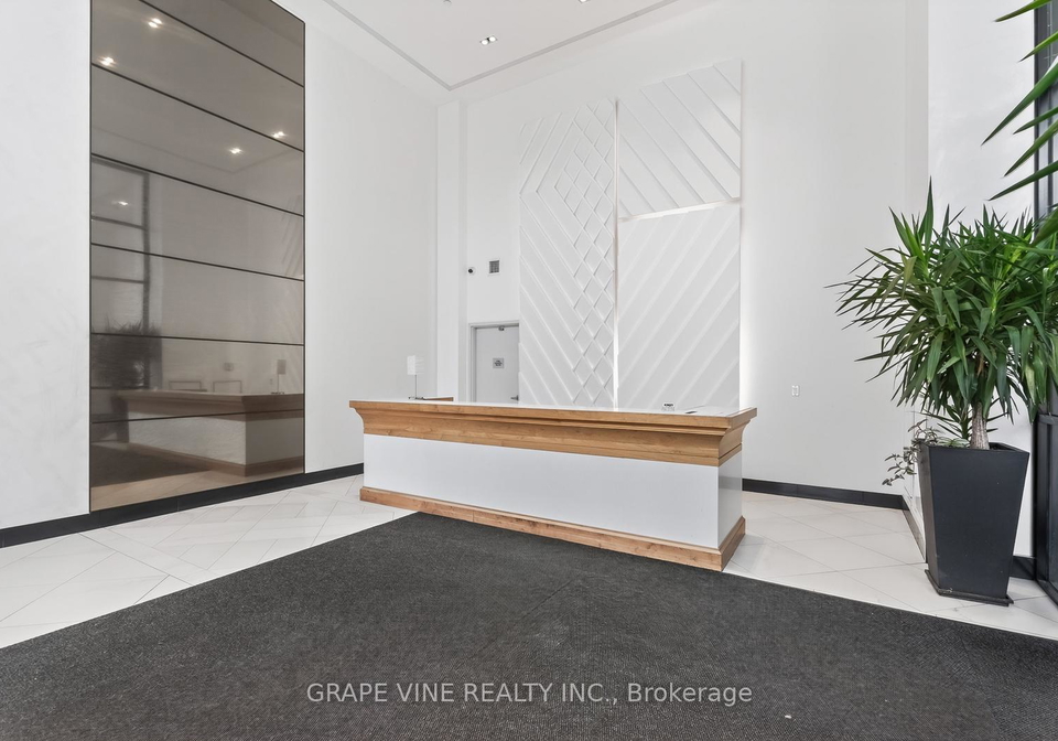 255-bay-street-ottawa-ontario-x12986954