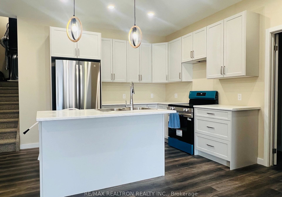 9-summit-crescent-belleville-ontario-x12987150