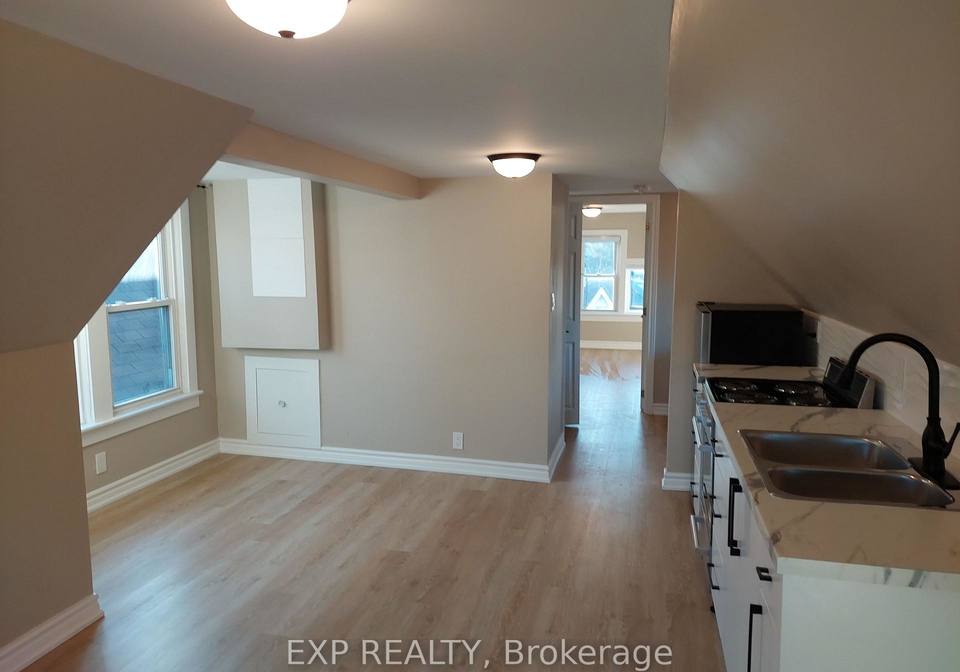 148-gibson-avenue-hamilton-ontario-x12987174