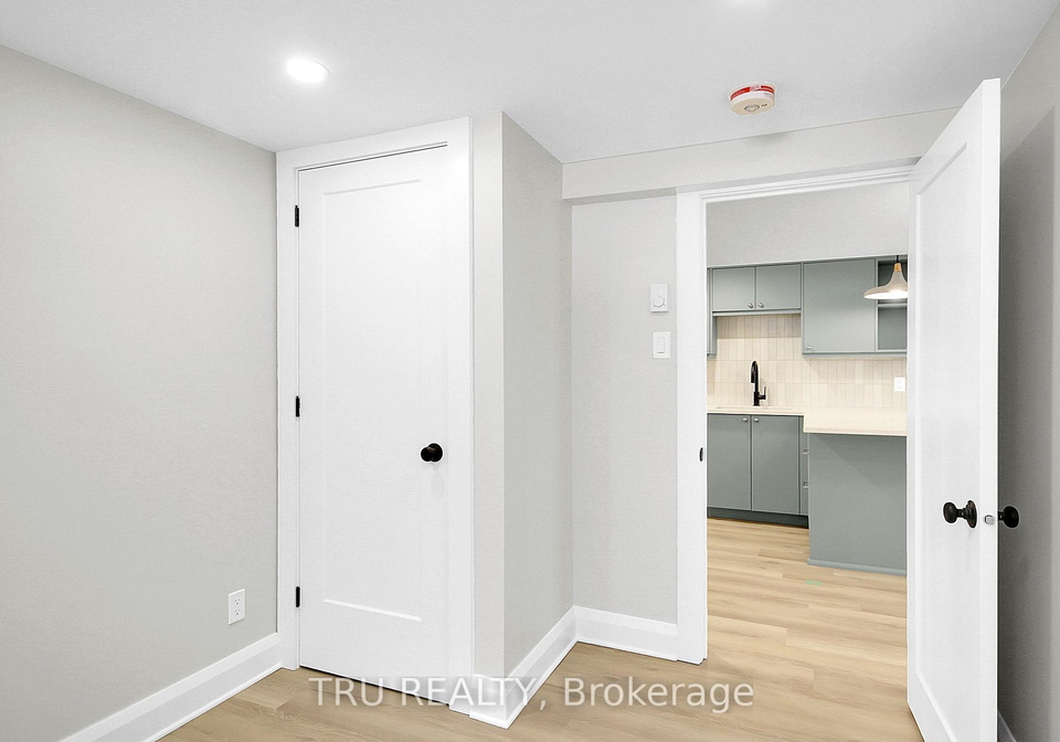 2643-don-street-ottawa-ontario-x12987308