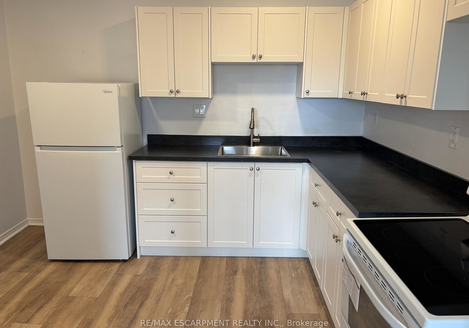 103-durham-street-port-colborne-ontario-x12987492