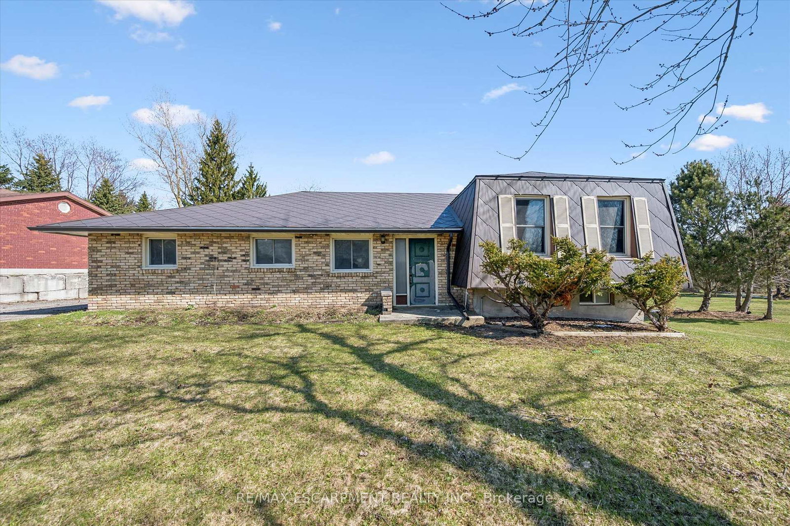 215-king-street-minto-ontario-x12987554