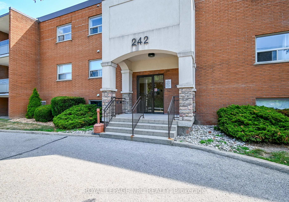 242-oakdale-avenue-st-catharines-ontario-x12988012