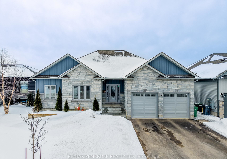 67-noble-crescent-petawawa-ontario-x12988078